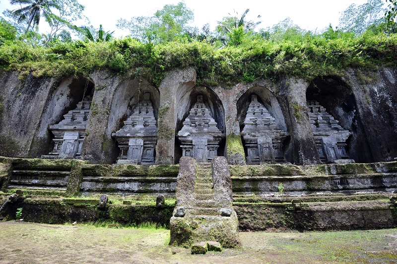 Tempat Wisata Yang Terkenal Angker Di Indonesia Trippers Id