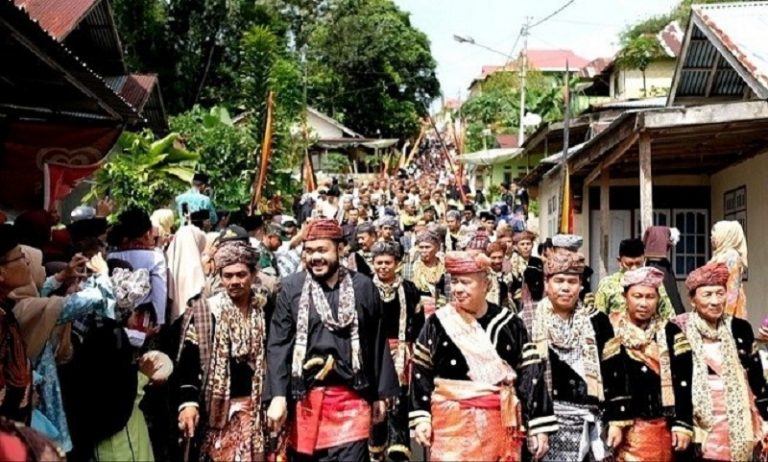 Tradisi Khas Sumatera Barat Yang Unik Trippers Id