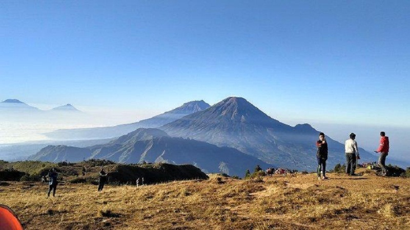 Explore Gunung Sumbing  Cek Jalur Pendakiannya Yuk 