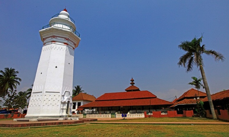 Tempat Wisata Religi Di Banten Yang Menarik Untuk Dikunjungi