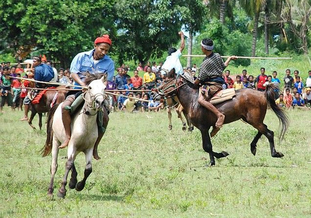 5 Tradisi Unik Orang Sumba Yang Wajib Kamu Tahu - Trippers.id